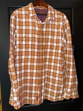 Red Ale Men’s Yellow Plaid Casual Button-Down Shirt